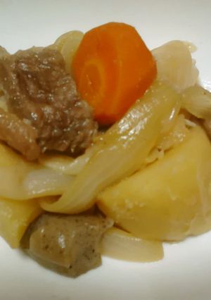 牛すじ肉で肉じゃが-レシピのメイン写真