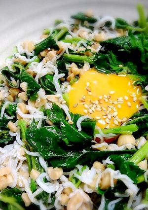 モロヘイヤと刻み納豆のネバネバユッケ♪-レシピのメイン写真