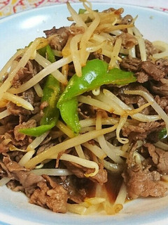 ☆牛こまもやしピーマンのにんにく醤油炒め-レシピのメイン写真