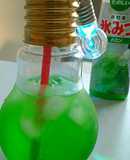 かき氷シロップでメロンソーダ