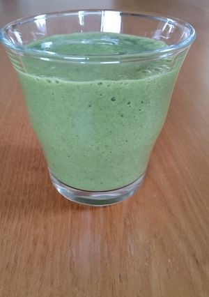 パクチーバナナ小松菜グリーンスムージー-レシピのメイン写真