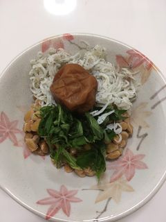 暑い夏に、梅納豆しらす和え。-レシピのメイン写真