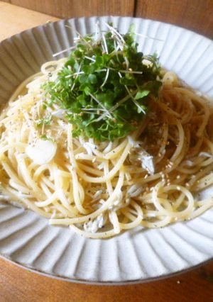 しらすとブロッコリースプラウトのパスタ♪-レシピのメイン写真