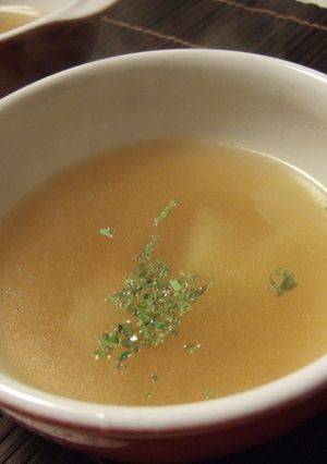 ブロッコリーの茎deコンソメスープ-レシピのメイン写真