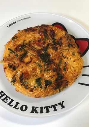 焼き素麺!基本はチーズとネギとシソ♪-レシピのメイン写真