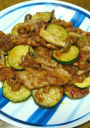 豚バラ肉とズッキーニの醤油麹炒め-レシピのメイン写真