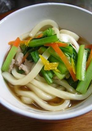 お野菜たっぷり肉うどん♪-レシピのメイン写真