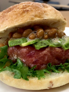 アボカドまぐろ納豆バーガー-レシピのメイン写真