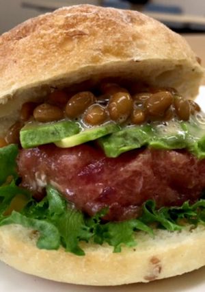 アボカドまぐろ納豆バーガー-レシピのメイン写真