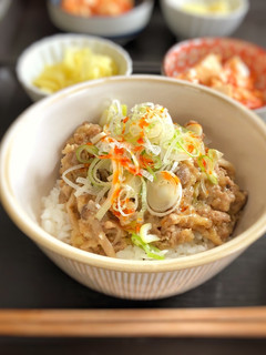 肉味噌丼❀ うどんにも❀-レシピのメイン写真