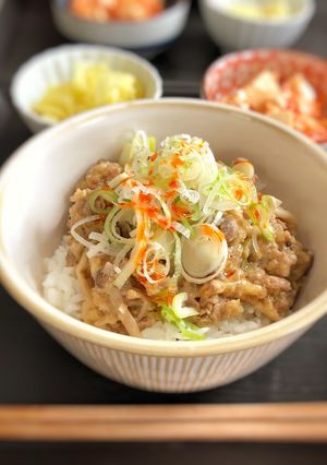 肉味噌丼❀ うどんにも❀-レシピのメイン写真