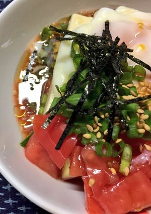 ★切るだけ★トマトごま油温玉のっけ豆腐-レシピのメイン写真