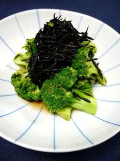 レンジで簡単!ブロッコリーのひじき和え-レシピのメイン写真