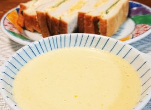 生のとうもろこしでコーンスープ-レシピのメイン写真