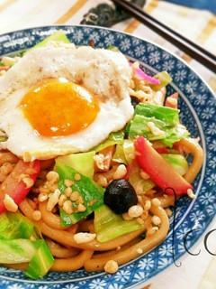 魚肉ソーセージ☆ごま油香る♪焼きうどん-レシピのメイン写真
