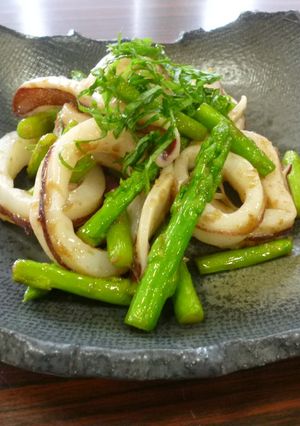アスパラガスとイカの生姜焼【ＪＡ福岡市】-レシピのメイン写真