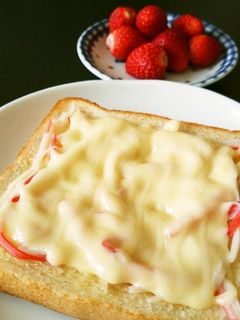 かにかまチーズトースト-レシピのメイン写真