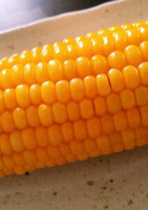 とうもろこしを茹でずにレンジでチン-レシピのメイン写真