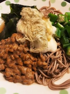 オクラ納豆とろろのネバネバ蕎麦-レシピのメイン写真