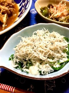 モロヘイヤの白和え風★しらす乗せ-レシピのメイン写真