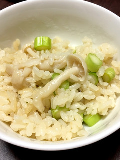 鮮やかアスパラの炊き込みごはん-レシピのメイン写真
