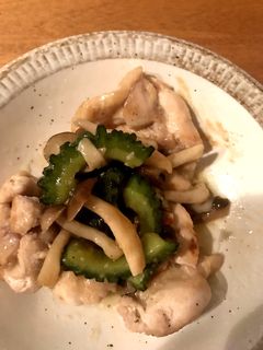 【男の料理】鶏肉とゴーヤとしめじ炒め!-レシピのメイン写真