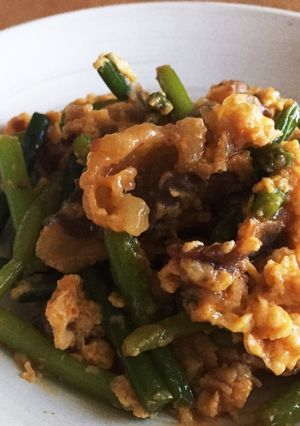 スーパーにあるニンニクの芽と牛肉の卵とじ-レシピのメイン写真