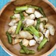 鶏むね肉とアスパラのガーリック炒め