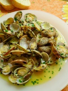 スペイン風あさりの白ワイン蒸し-レシピのメイン写真