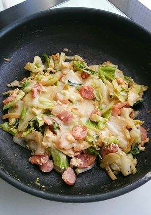 簡単おいし☆きゃべチーウィンナー卵炒め♪-レシピのメイン写真
