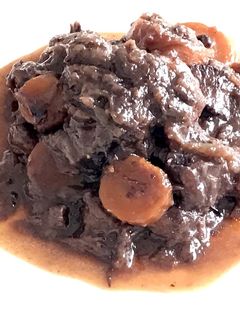 簡単本格!牛スネ肉のトロトロ赤ワイン煮-レシピのメイン写真