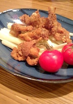 鶏皮チップスと大根の皮サラダ-レシピのメイン写真