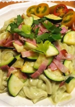 アボカドの豆乳うどん✩°｡⋆-レシピのメイン写真