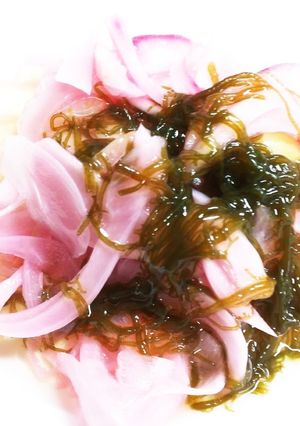 作り置きで助かる玉ねぎの酢漬け-レシピのメイン写真