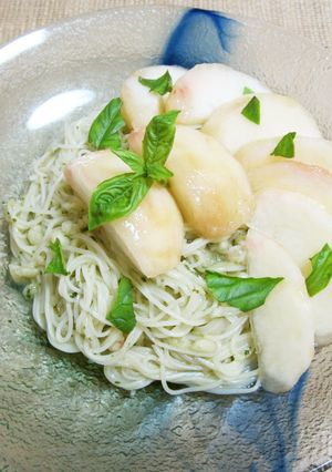 桃とジェノベーゼの素麺-レシピのメイン写真