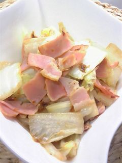 白菜とベーコンの鰹節炒め(^-^)-レシピのメイン写真