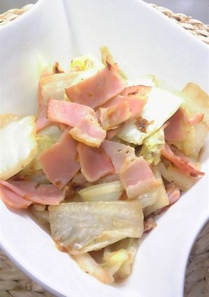 白菜とベーコンの鰹節炒め(^-^)-レシピのメイン写真