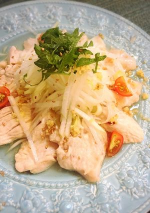 レンチン蒸し鶏✳︎サッパリ紫蘇生姜で♪-レシピのメイン写真