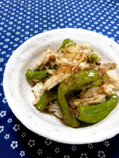 簡単★味付けあっさり しし唐豚丼-レシピのメイン写真