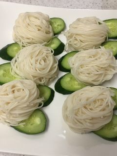 フォーク使い♪一口そうめんの簡単巻き-レシピのメイン写真