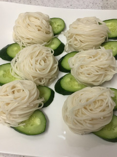 フォーク使い♪一口そうめんの簡単巻き-レシピのメイン写真