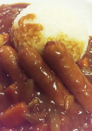 パリッと歯ごたえ抜群♪ウインナーカレー-レシピのメイン写真