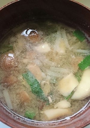 蕎麦の実+打ち豆入りきのこたっぷりみそ汁-レシピのメイン写真