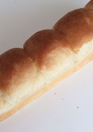 スリム型でシンプルな食パン-レシピのメイン写真