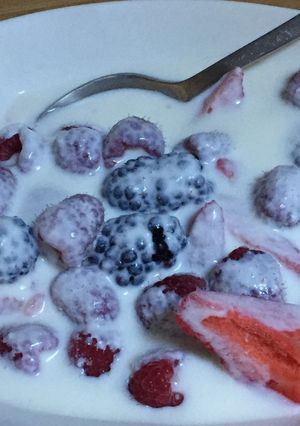 朝にぴったり！季節の果物とケフィア-レシピのメイン写真