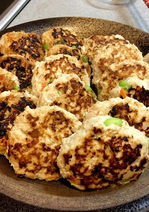 ヘルシー！ 鶏胸肉&豆腐ハンバーグ-レシピのメイン写真