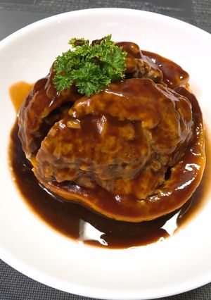 レンジで簡単♪丸ズッキーニinハンバーグ-レシピのメイン写真