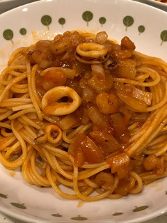玉ねぎたっぷり、シーフードトマトパスタ-レシピのメイン写真