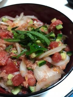 夏野菜を切るだけ簡単!トマト丼-レシピのメイン写真
