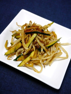 簡単!もやしとズッキーニのキンピラ-レシピのメイン写真